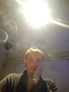 piercingpik online show from November 3, 2025, 9:05 pm