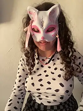 Snapshot of Lucy_YupiSweet chatting on February 2, 2026, 5:00 pm Lucy YupiSweet online show from February 2, 2026, 5:00 pm