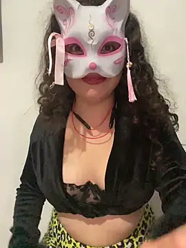 Snapshot of Lucy_YupiSweet chatting on February 3, 2026, 5:16 am Lucy YupiSweet online show from February 3, 2026, 5:16 am