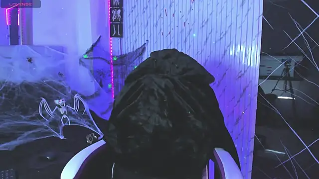 Snapshot of chloe_jacksonn chatting on November 5, 2025, 12:21 am chloe jacksonn online show from November 5, 2025, 12:21 am