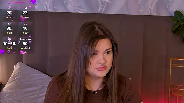 EmilyHyde online show from February 25, 2026, 6:56 am