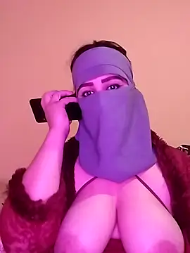 Snapshot of Sofia_maroc99 chatting on November 6, 2025, 12:33 am Sofia maroc99 online show from November 6, 2025, 12:33 am