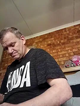 wallacelegend online show from November 20, 2025, 6:57 am