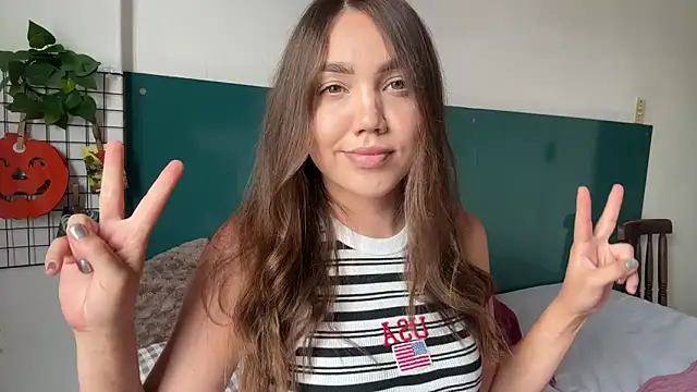 Snapshot of NebulaHaven chatting on October 30, 2025, 3:02 pm NebulaHaven online show from October 30, 2025, 3:02 pm