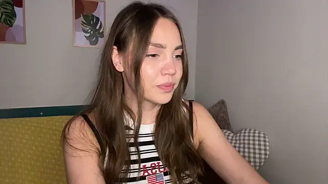 Snapshot of NebulaHaven chatting on November 17, 2025, 2:28 am NebulaHaven online show from November 17, 2025, 2:28 am