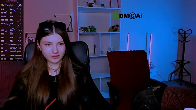 Snapshot of barbara_crazy chatting on October 12, 2025, 8:35 am barbara crazy online show from October 12, 2025, 8:35 am