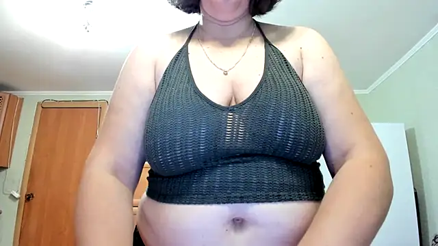 KATTYWARM  online show from November 17, 2025, 8:36 pm