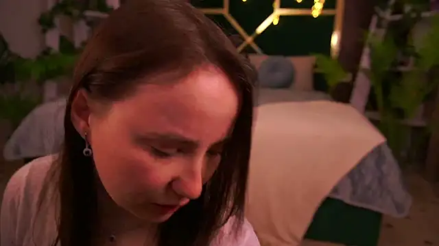 Snapshot of SofieBloom chatting on February 12, 2026, 1:55 am SofieBloom online show from February 12, 2026, 1:55 am