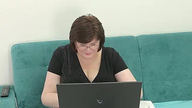 Sandra Sunrise online show from November 21, 2025, 8:35 am