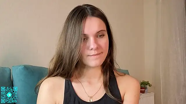 chloemilka online show from October 12, 2025, 5:23 pm