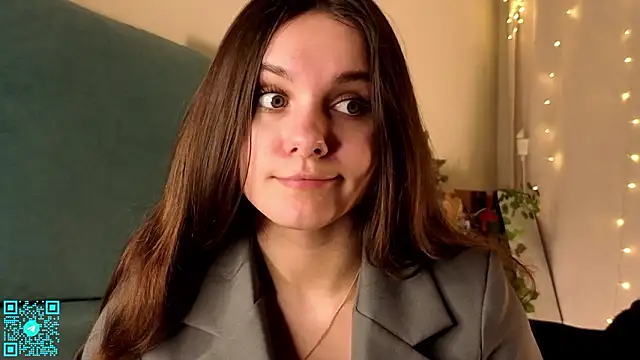 Snapshot of chloemilka chatting on March 5, 2026, 6:15 pm chloemilka online show from March 5, 2026, 6:15 pm