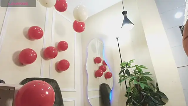 Snapshot of biancaa_18 chatting on November 20, 2025, 12:05 pm biancaa 18 online show from November 20, 2025, 12:05 pm