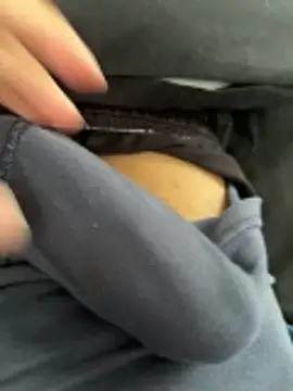 Snapshot of Coloureddickforyou chatting on December 14, 2025, 1:27 pm Coloureddickforyou online show from December 14, 2025, 1:27 pm