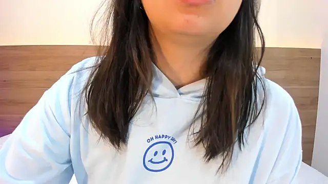 thamiina  online show from April 17, 2026, 11:46 am