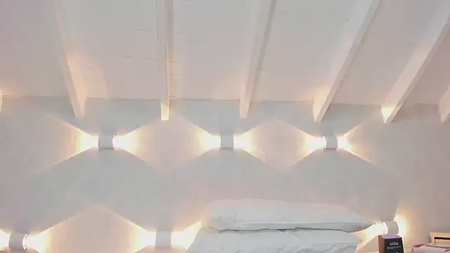 Snapshot of Princesita_Sofia_ chatting on October 21, 2025, 8:20 pm Princesita Sofia online show from October 21, 2025, 8:20 pm