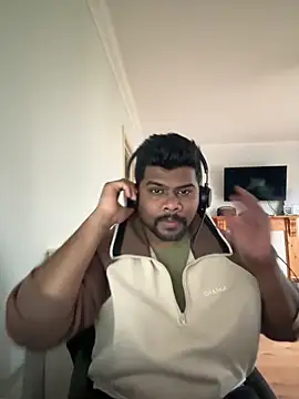 Snapshot of CrazyShashank chatting on February 5, 2026, 1:16 pm CrazyShashank online show from February 5, 2026, 1:16 pm