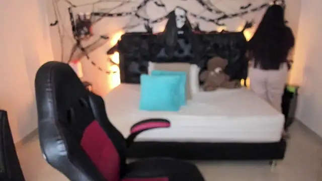 Snapshot of LolaVillalobos chatting on October 19, 2025, 3:12 pm LolaVillalobos online show from October 19, 2025, 3:12 pm