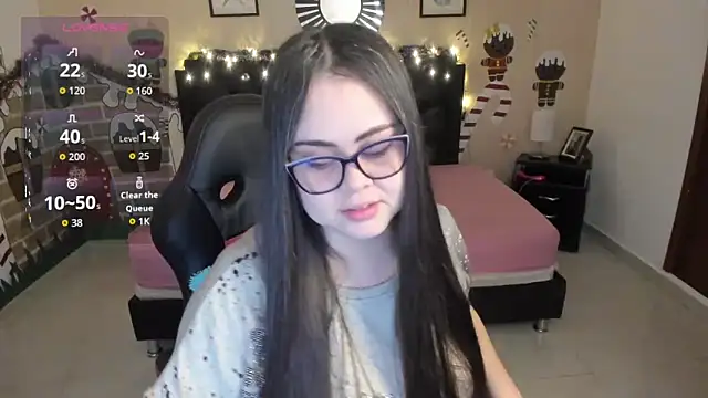 Snapshot of LolaVillalobos chatting on December 4, 2025, 12:47 pm LolaVillalobos online show from December 4, 2025, 12:47 pm