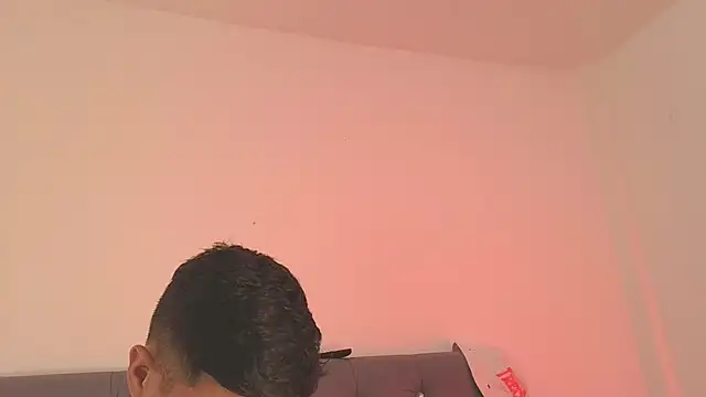 Snapshot of Twinkcock22 chatting on October 9, 2025, 2:31 am Twinkcock22 online show from October 9, 2025, 2:31 am