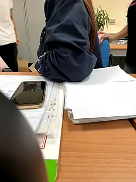 PhuongNhi21 online show from November 11, 2025, 1:16 am