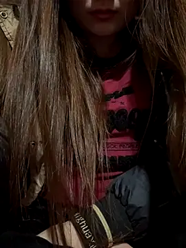 PhuongNhi21 online show from November 12, 2025, 1:55 pm