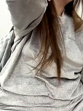 PhuongNhi21 online show from November 21, 2025, 2:05 pm