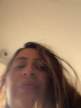 megvibes online show from October 20, 2025, 8:53 pm