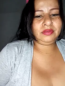 RosenRot07 online show from October 12, 2025, 4:06 pm