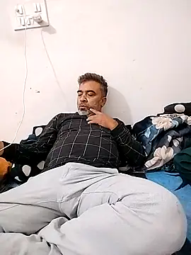 BHABHIJAAN7317 online show from November 14, 2025, 3:16 am