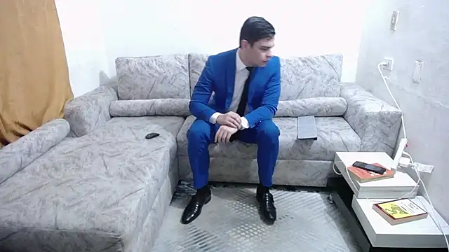 Victor Maitland online show from February 10, 2026, 8:24 pm