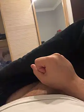 Snapshot of Mbidee chatting on February 15, 2026, 11:56 pm Mbidee online show from February 15, 2026, 11:56 pm