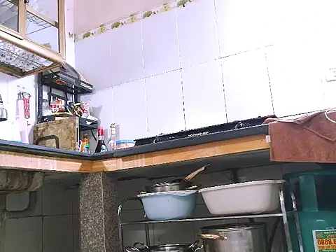 single-mom2x online show from December 4, 2025, 10:35 am