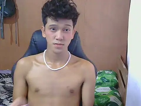 kenbigcockxx online show from December 20, 2025, 1:56 am