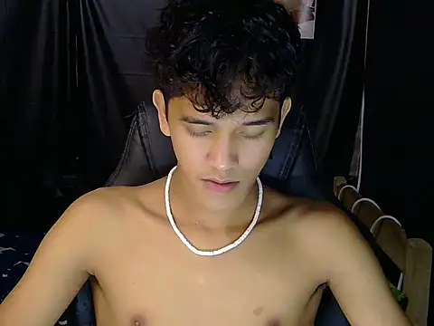 kenbigcockxx online show from March 18, 2026, 11:13 am