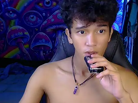 Snapshot of kenbigcockxx chatting on June 7, 2026, 5:16 pm kenbigcockxx online show from June 7, 2026, 5:16 pm