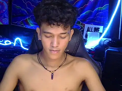 Snapshot of kenbigcockxx chatting on July 20, 2026, 5:55 am kenbigcockxx online show from July 20, 2026, 5:55 am