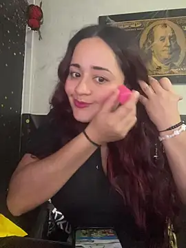 Snapshot of candy__fox_ chatting on October 18, 2025, 9:15 pm candy fox online show from October 18, 2025, 9:15 pm