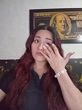 Snapshot of candy__fox_ chatting on December 5, 2025, 12:47 pm candy fox online show from December 5, 2025, 12:47 pm