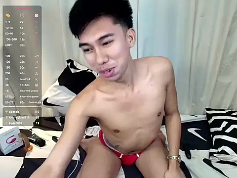 Snapshot of Ur_pinoyhotbrix chatting on April 15, 2026, 7:58 pm Ur pinoyhotbrix online show from April 15, 2026, 7:58 pm