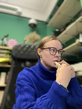  CherryBloom  online show from September 25, 2025, 8:29 am