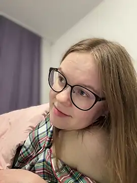  CherryBloom  online show from September 30, 2025, 8:25 pm