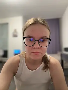  CherryBloom  online show from October 25, 2025, 4:02 pm