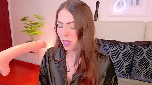 Heraa Piett online show from September 18, 2025, 12:07 pm