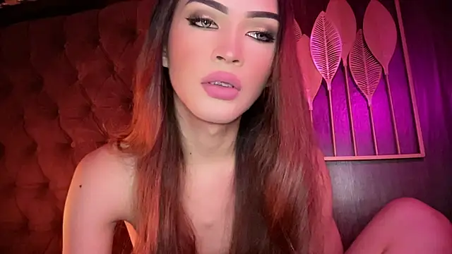 Snapshot of Alicegreenexx chatting on June 30, 2026, 4:13 am Alicegreenexx online show from June 30, 2026, 4:13 am