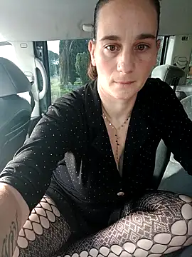 Snapshot of caro252 chatting on February 13, 2026, 8:21 am caro252 online show from February 13, 2026, 8:21 am