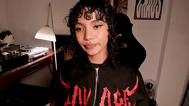 Snapshot of Nati____ chatting on February 18, 2026, 3:19 pm Nati online show from February 18, 2026, 3:19 pm