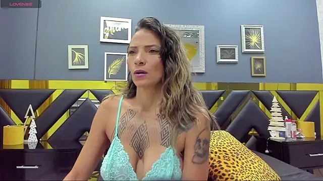 Snapshot of Kaya_Tate chatting on January 7, 2026, 4:53 pm Kaya Tate online show from January 7, 2026, 4:53 pm