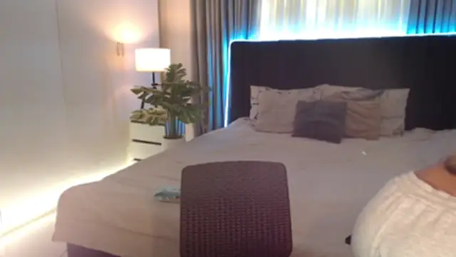 Snapshot of FuckMe_Sofia chatting on December 5, 2025, 1:14 am FuckMe Sofia online show from December 5, 2025, 1:14 am