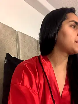 Snapshot of CamiJone chatting on November 29, 2025, 11:19 pm CamiJone online show from November 29, 2025, 11:19 pm