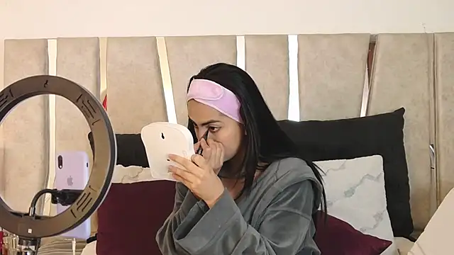 Snapshot of CamiJone chatting on February 21, 2026, 1:39 am CamiJone online show from February 21, 2026, 1:39 am